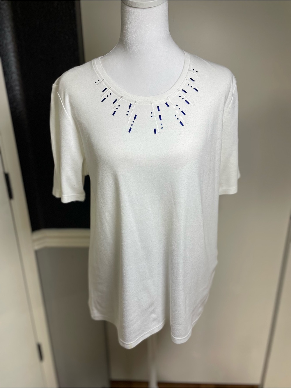 Allison Daley White Short-Sleeve Tee with Navy Embellishment